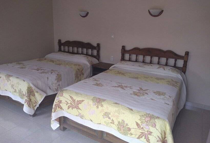 فندق And Restaurant Los Arcos