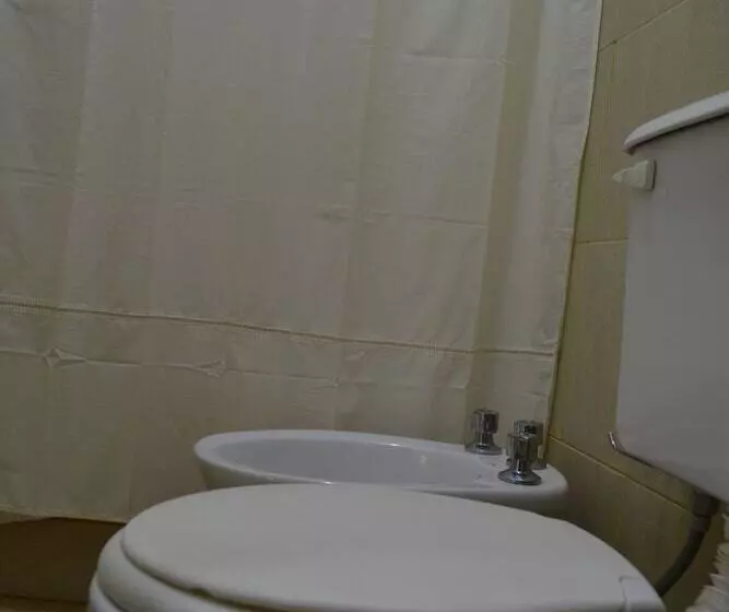 Hotelli Cabañas Y Hostal Las Marias