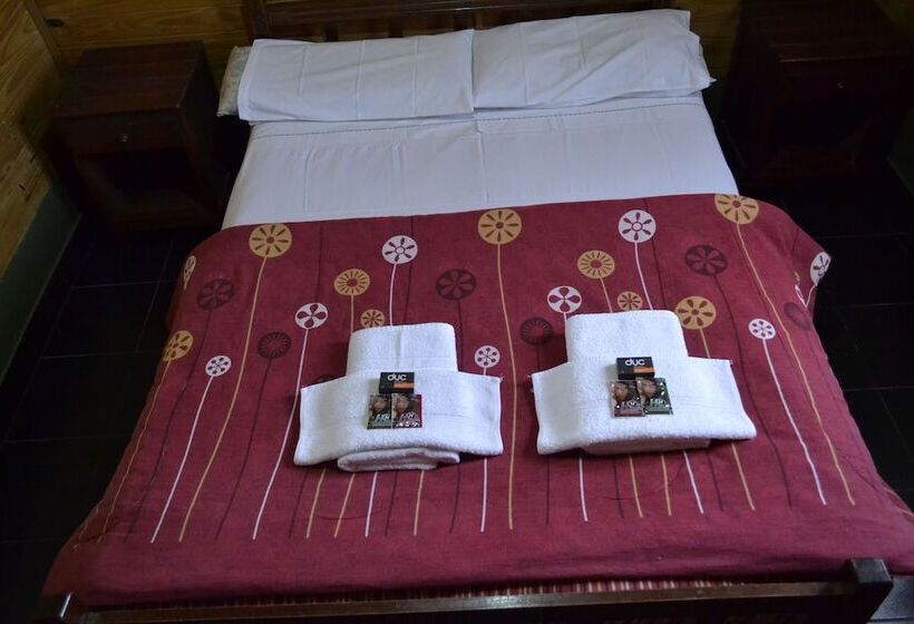 Otel Cabañas Y Hostal Las Marias