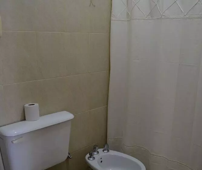 Hotelli Cabañas Y Hostal Las Marias