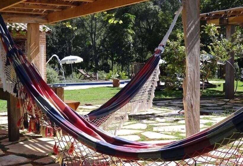 ホテル Canto Da Lua Chalés E Apiário