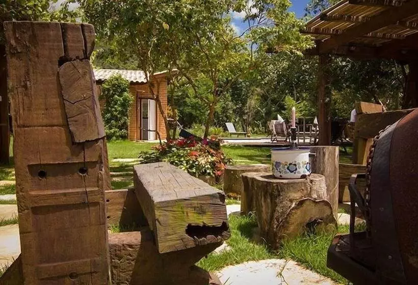 ホテル Canto Da Lua Chalés E Apiário