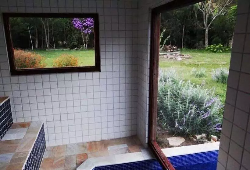 ホテル Canto Da Lua Chalés E Apiário