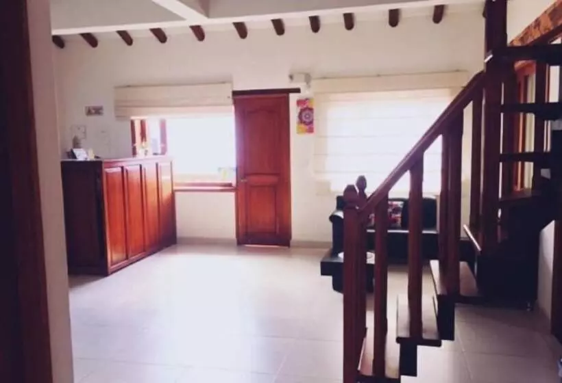 ホテル Hospedaje Villa Monica