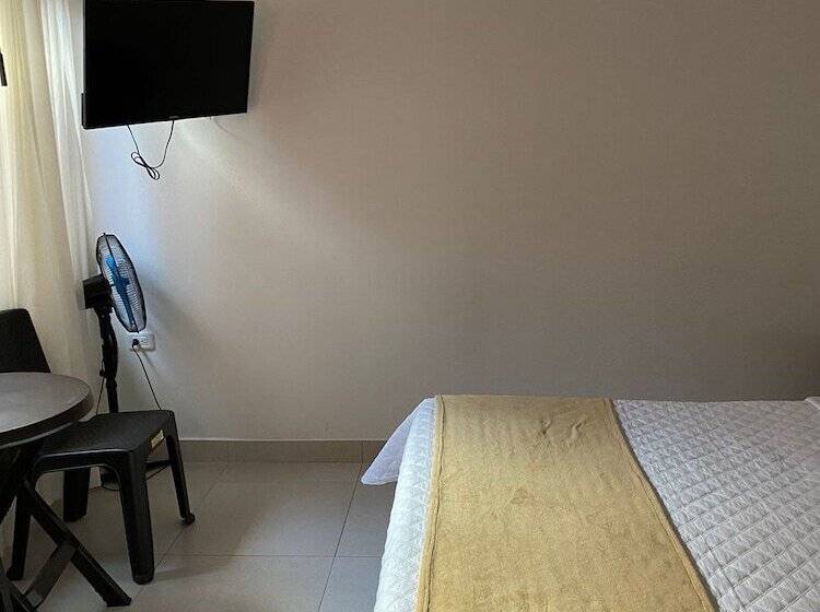 Hotel Hospedaje Villa Monica