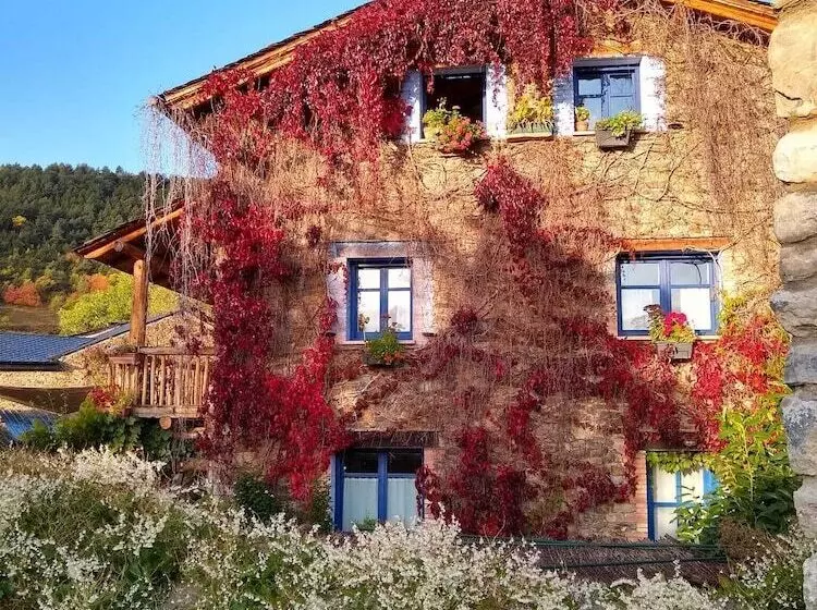 ホテル Hostal D éller