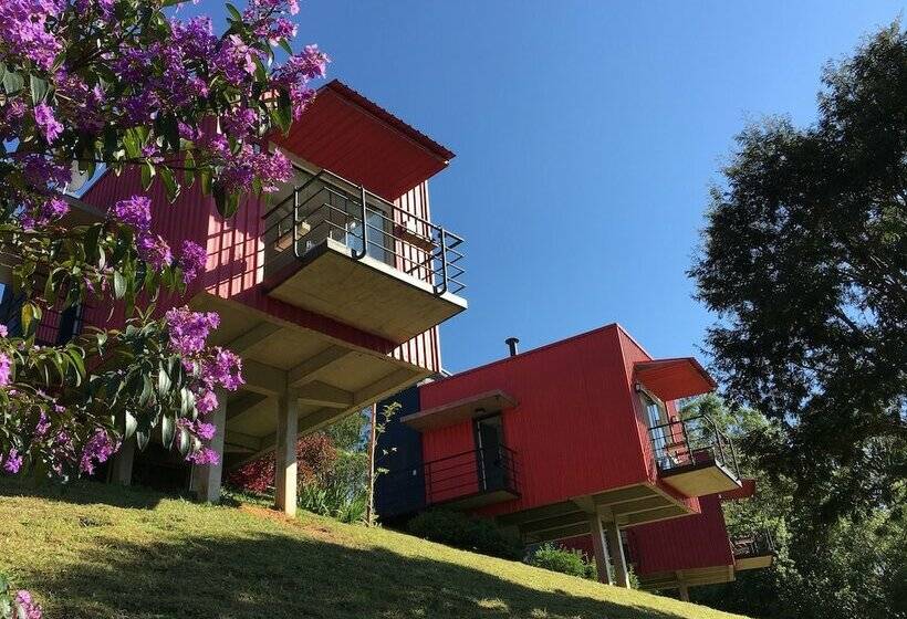 ホテル Latitude Lodge