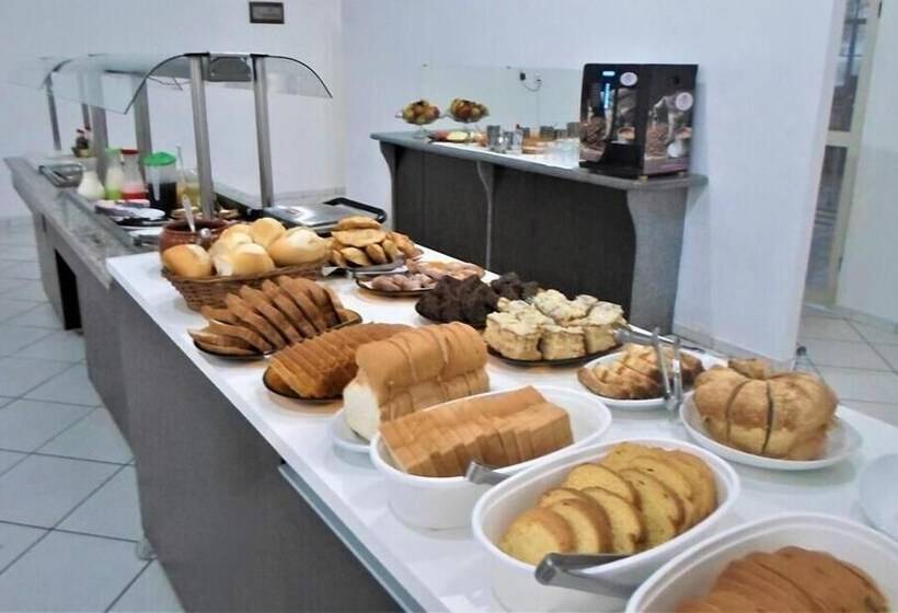 فندق Portal Parque