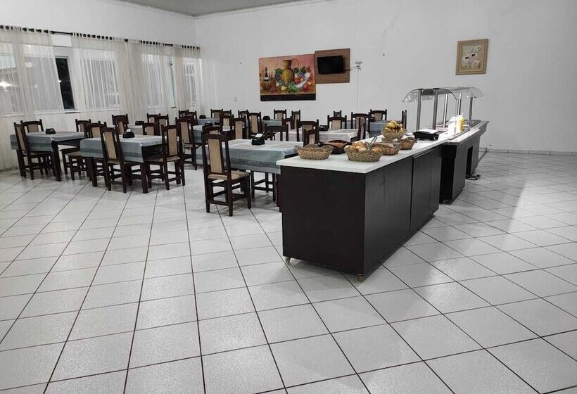 فندق Portal Parque