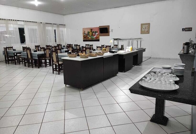 فندق Portal Parque