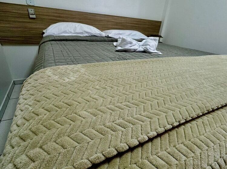 فندق Portal Parque