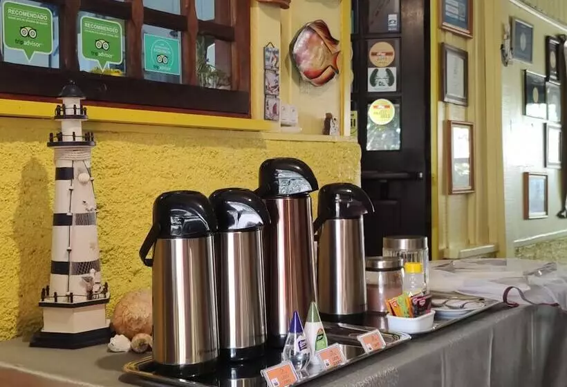 Hotelli Pousada Enseada Das Conchas