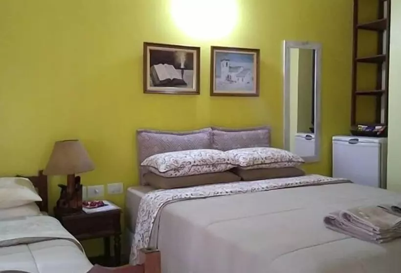 Hotelli Pousada Enseada Das Conchas