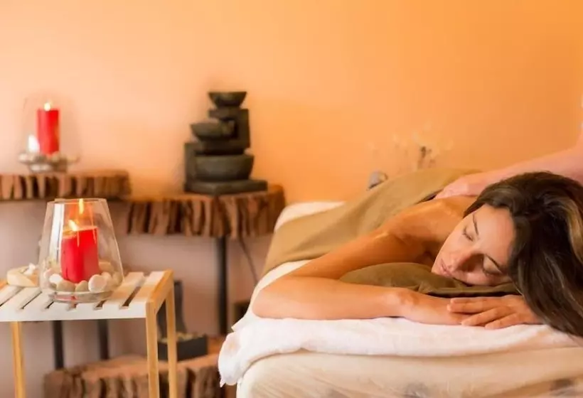 Hotelli Pucón Indómito