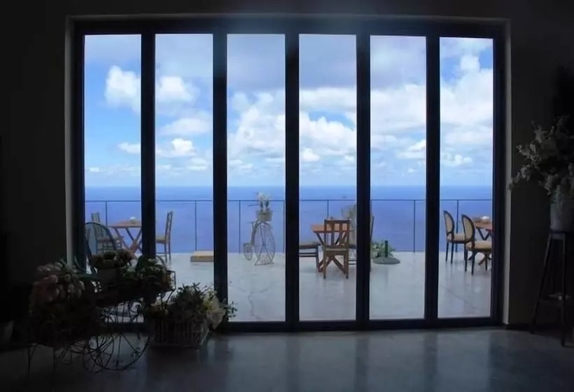 ホテル Serenity Boutique Suites