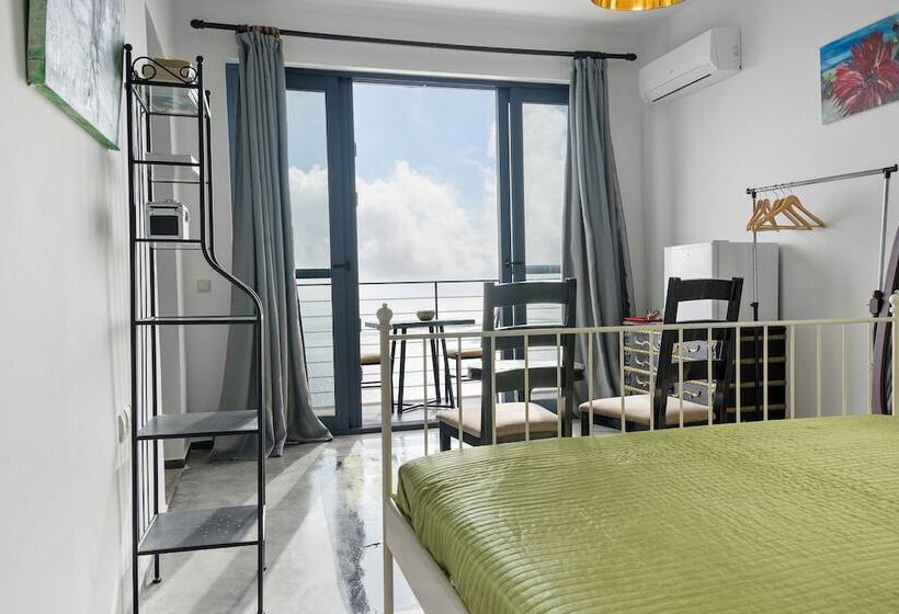 בית מלון כפרי Serenity Boutique Suites