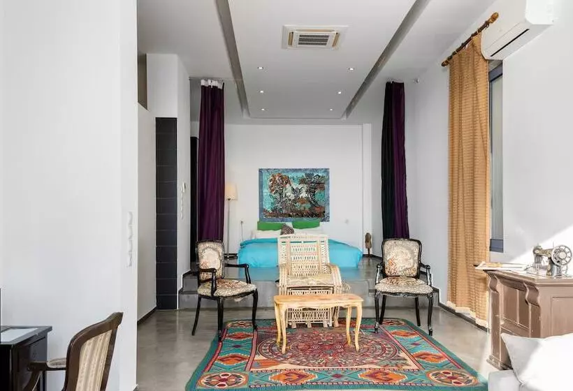 ホテル Serenity Boutique Suites