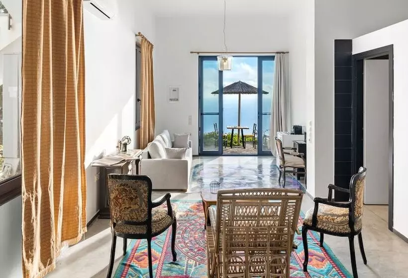 ホテル Serenity Boutique Suites