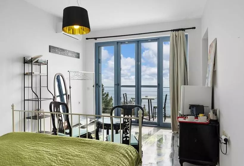 ホテル Serenity Boutique Suites