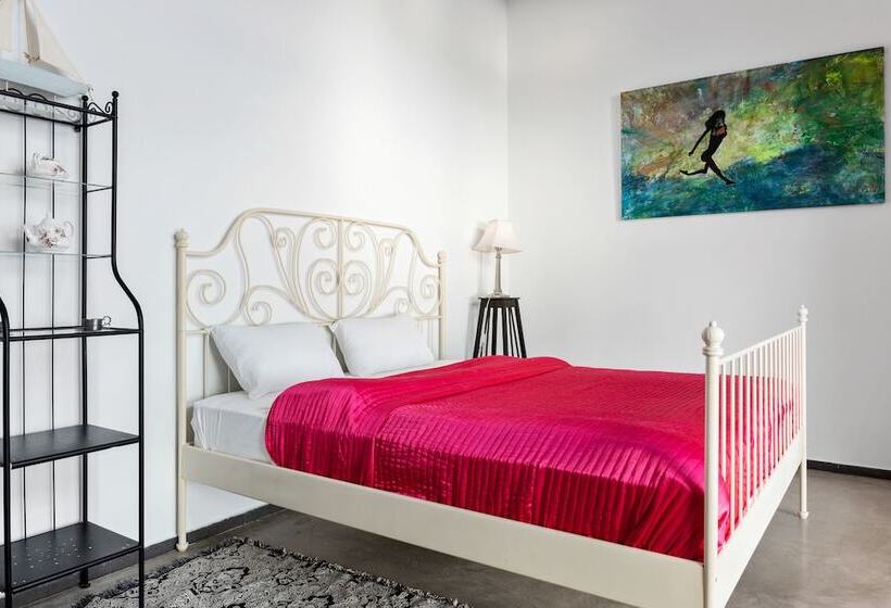 בית מלון כפרי Serenity Boutique Suites