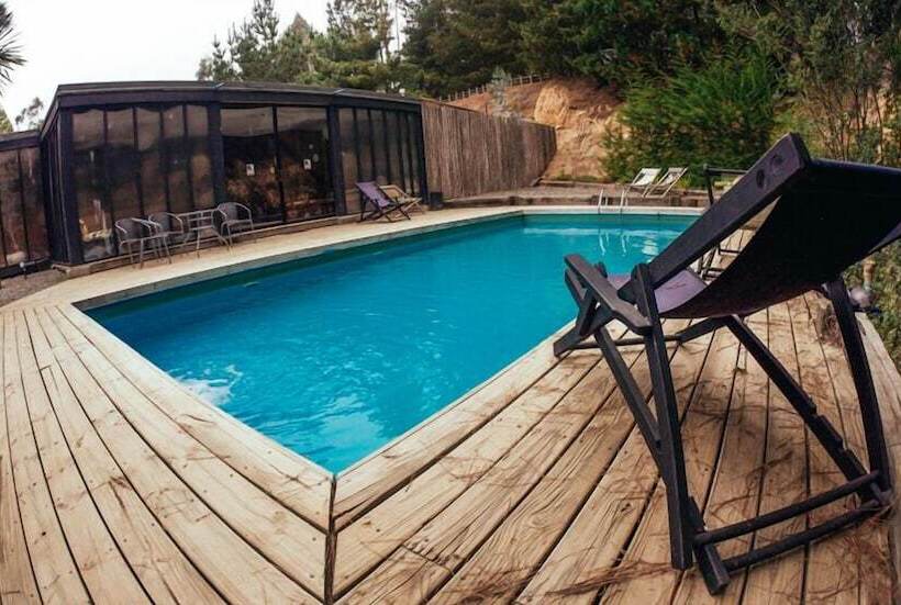 هتل Surf Lodge Punta De Lobos