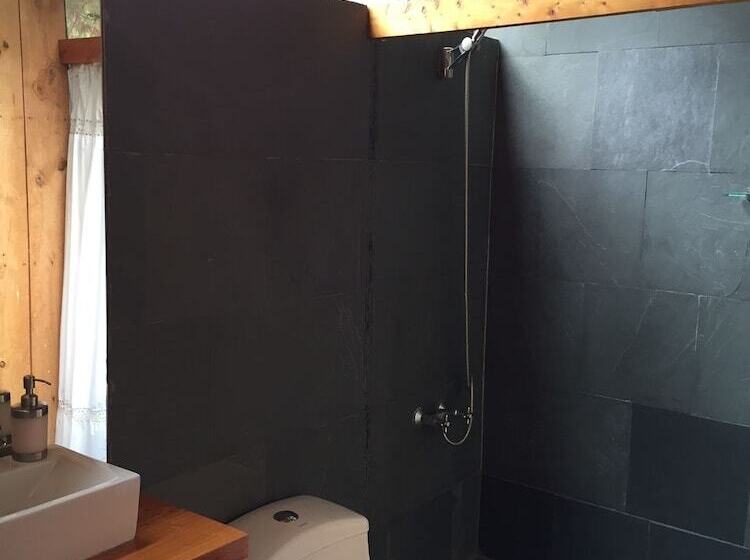 هتل Surf Lodge Punta De Lobos