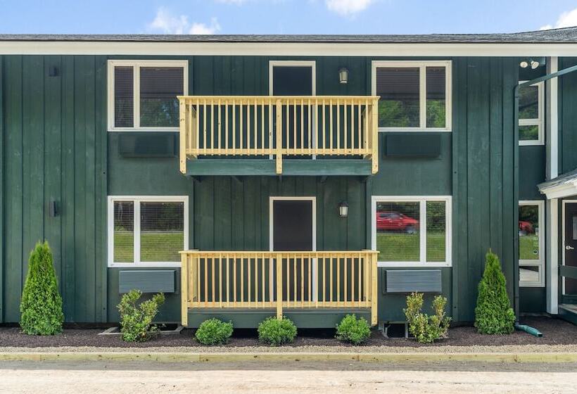 Hotel The Lodge At Mount Snow