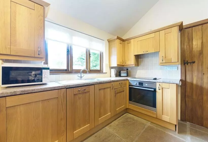 Latimer Lodge