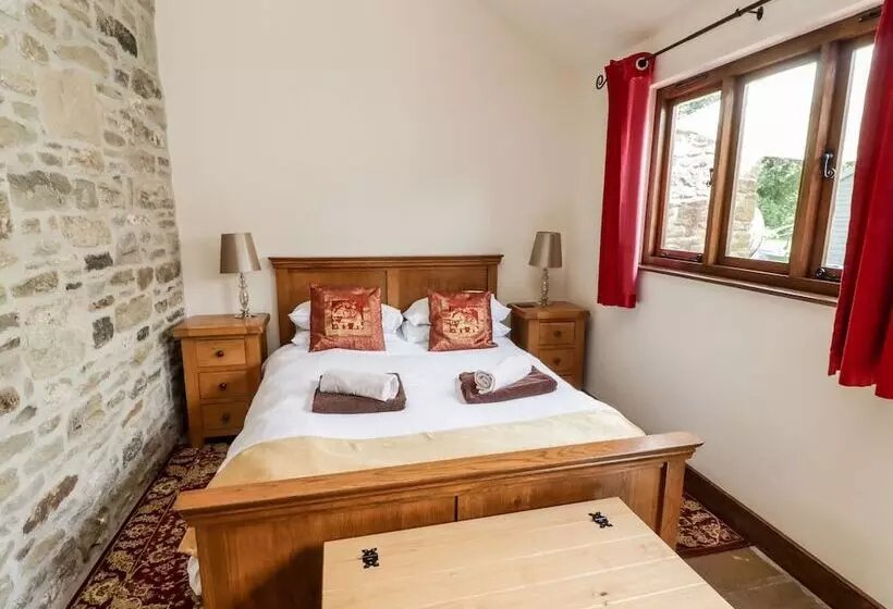 Latimer Lodge