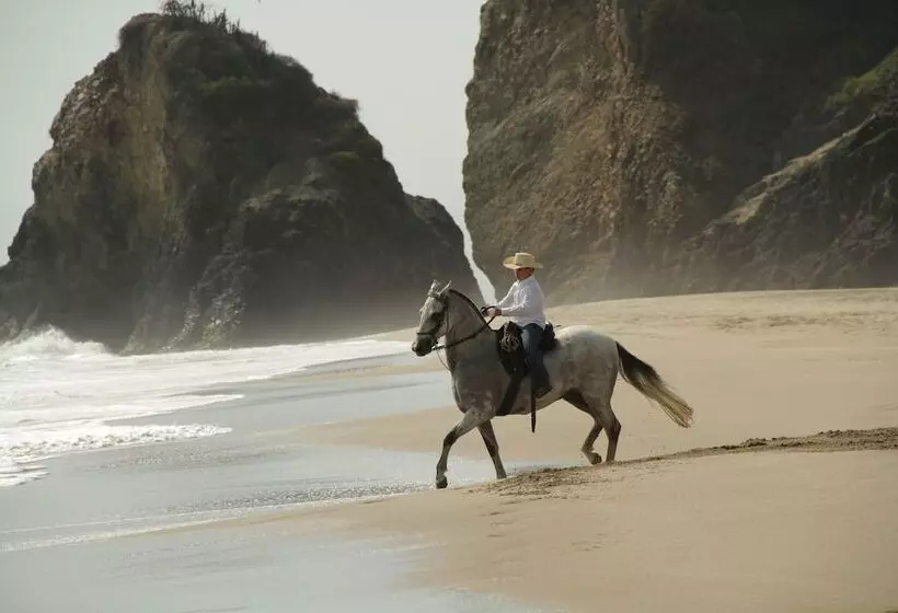 Montecristi Golf Resort & Villas