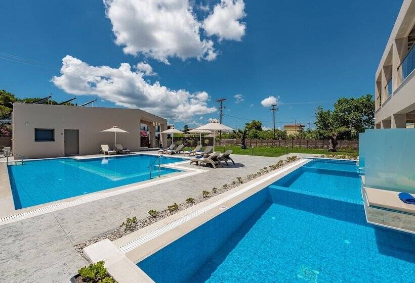 Mystique Luxury Suites & Maisonettes