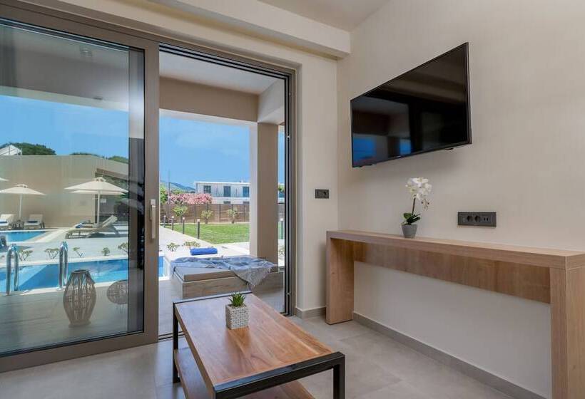 Mystique Luxury Suites & Maisonettes