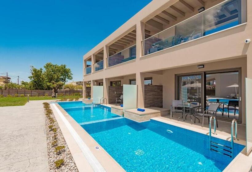 Mystique Luxury Suites & Maisonettes