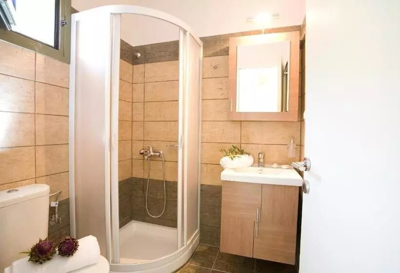 پانسیون Isalos