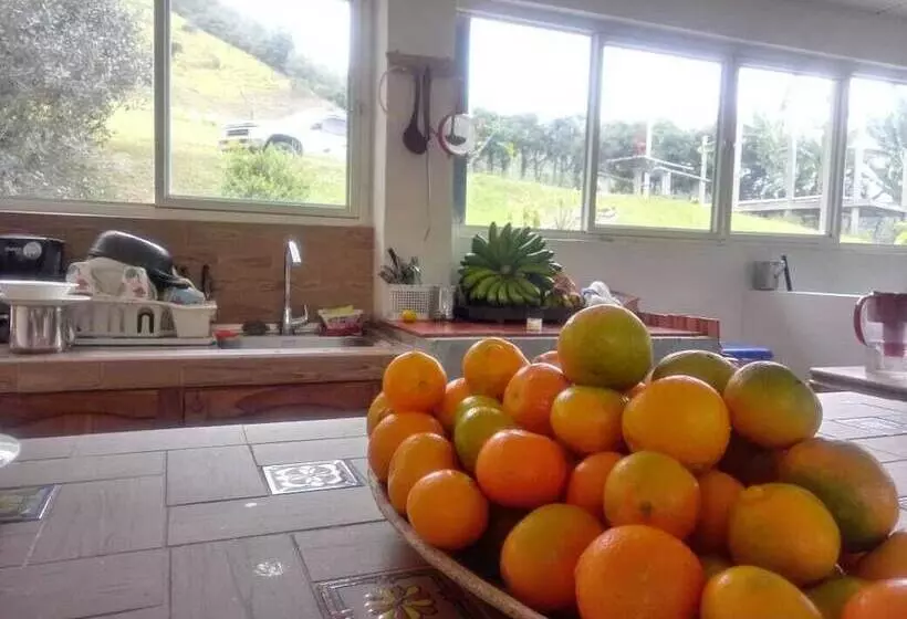 ペンション Posada Aguanile Finca La Diana