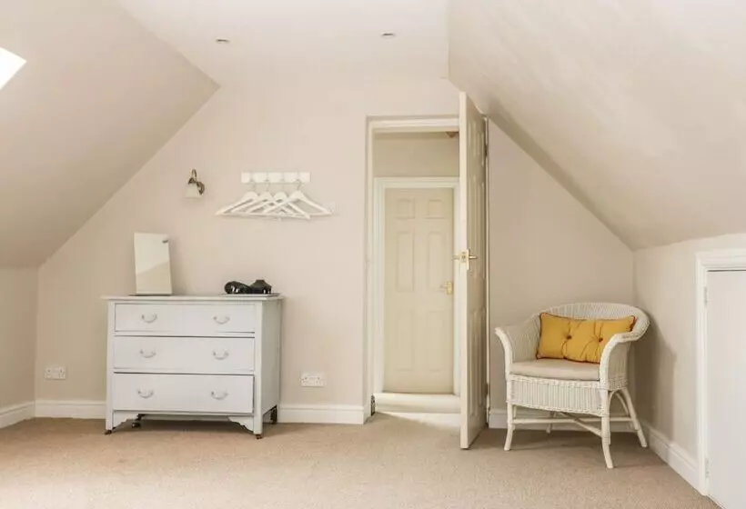 Somerford Cottage