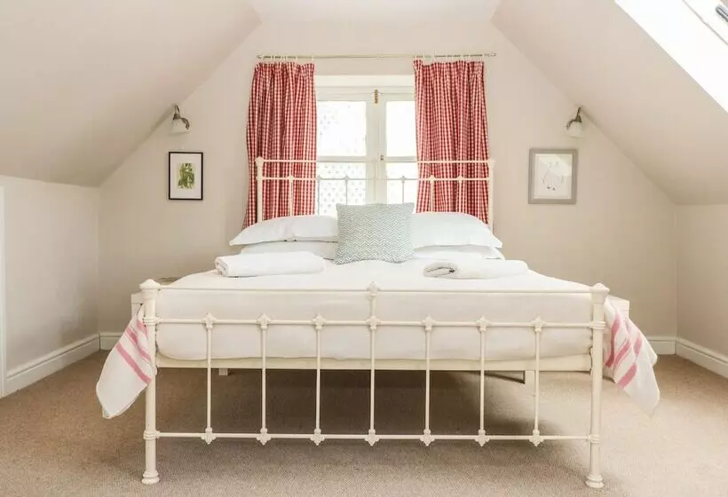 Somerford Cottage