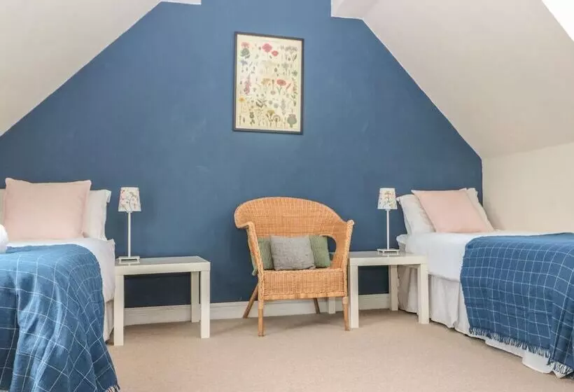 Somerford Cottage