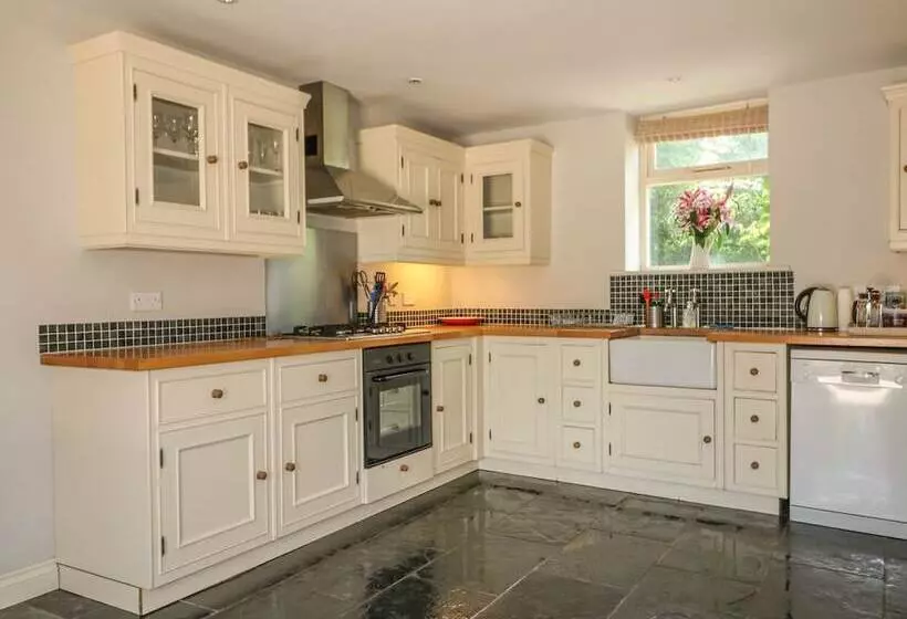 Somerford Cottage