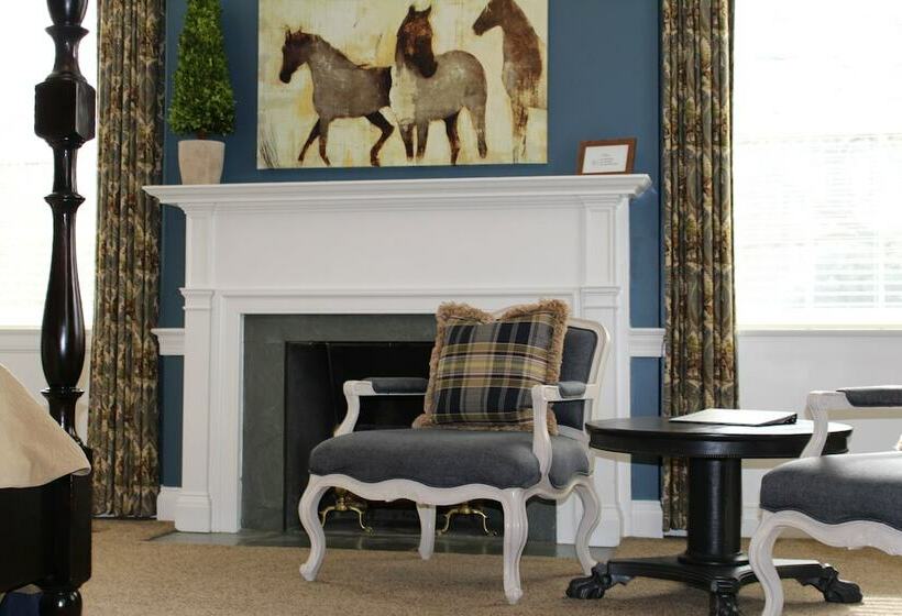 Providence Manor House Bed & Breakfast