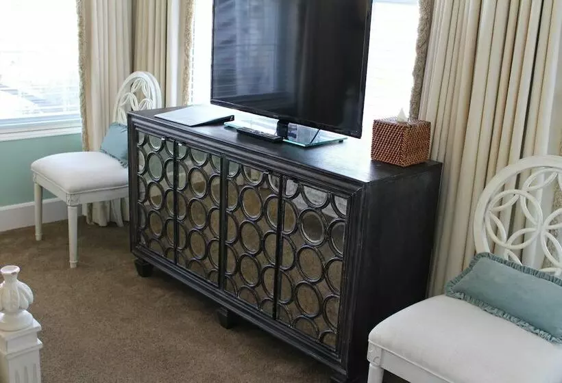 Providence Manor House Bed & Breakfast