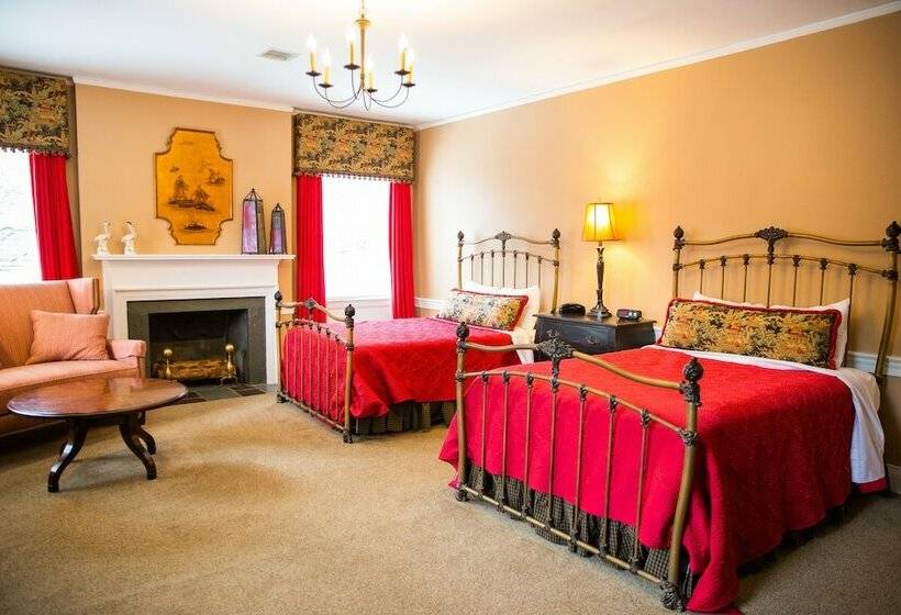 Providence Manor House Bed & Breakfast