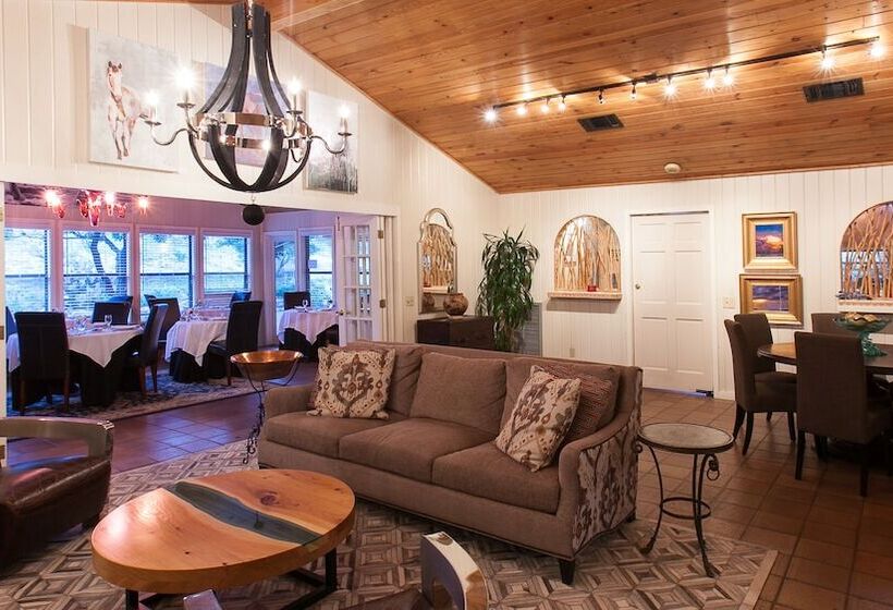 مبيت وإفطار Blair House Inn