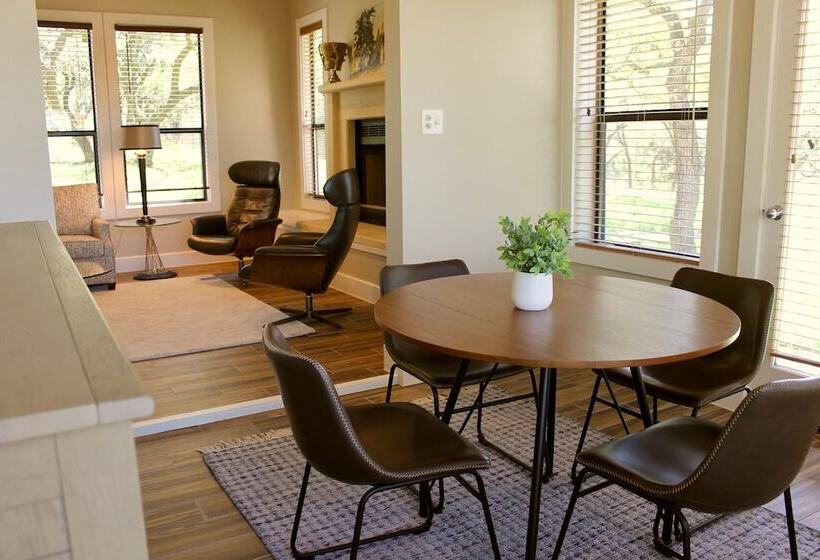 مبيت وإفطار Blair House Inn