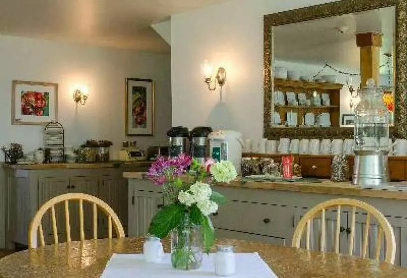 Aamiaismajoitus (B&B) Lareau Farm Inn