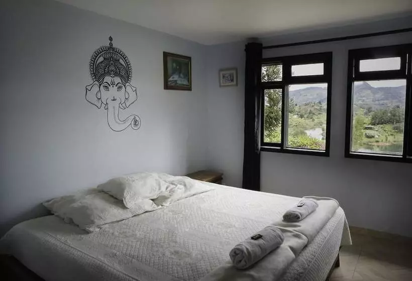 Happy Buddha Hostel Guatape