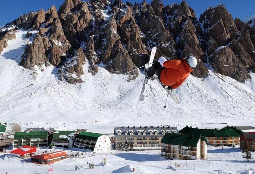 فندق فئة نجمة واحدة Hostería Penitentes