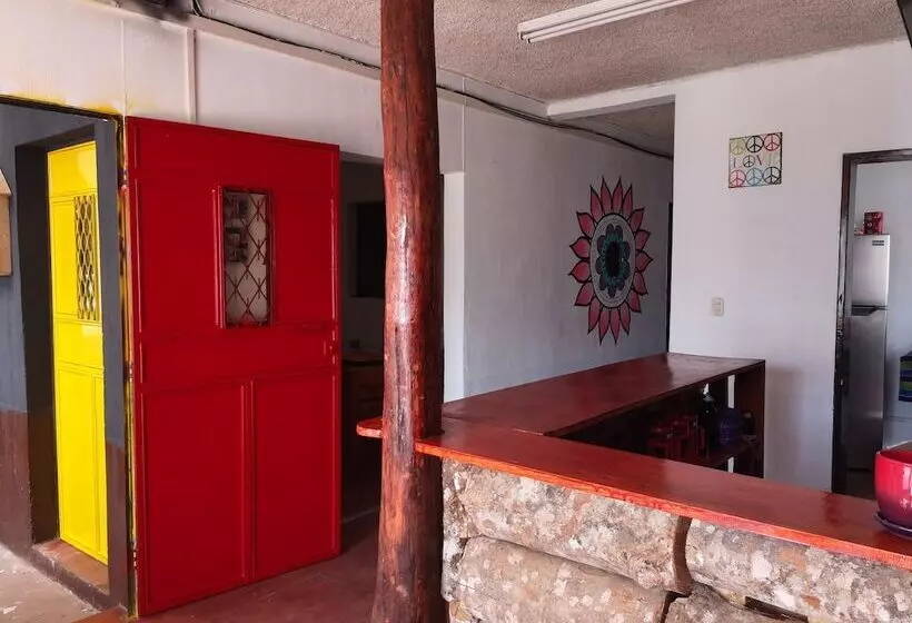 Hostel Cafe & Arte