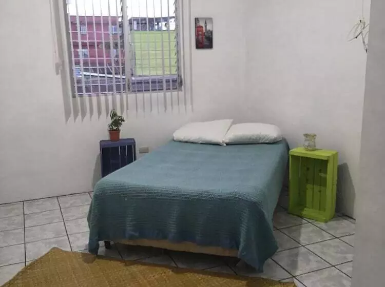 Hostel Cafe & Arte