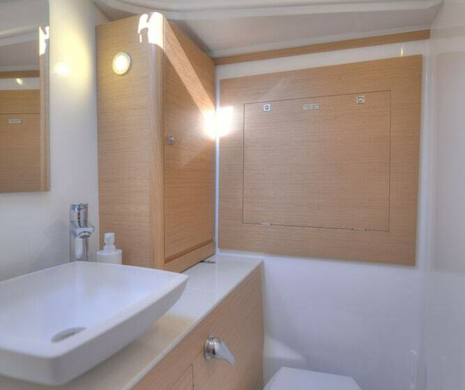 בית מלון כפרי A Yacht In The City